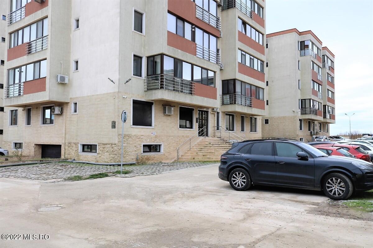                                             Vanzare -                                                                                     Apartament 3 camere                                                                                 - Tomis Plus
                                        